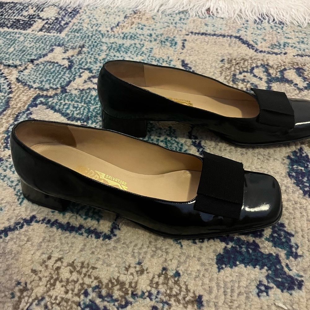 Ferragamo vintage kitten heels